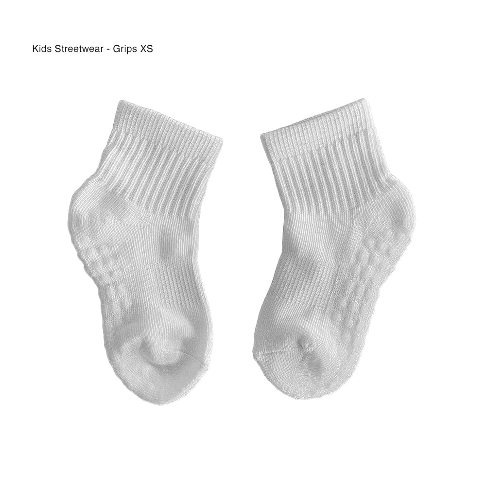 Blank KIDS Streetwear Ankle Socks with GRIPS
